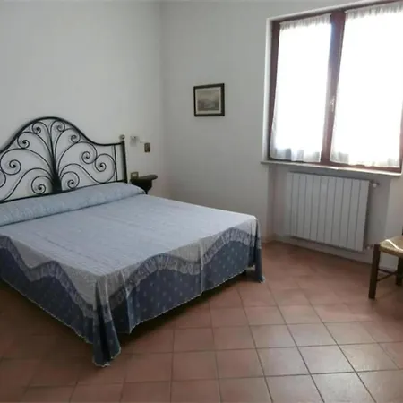 Apartment In Mit Schoenem Garten Capoliveri (Isola d'Elba)